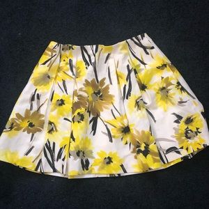 Alice and Olivia floral skirt size 8